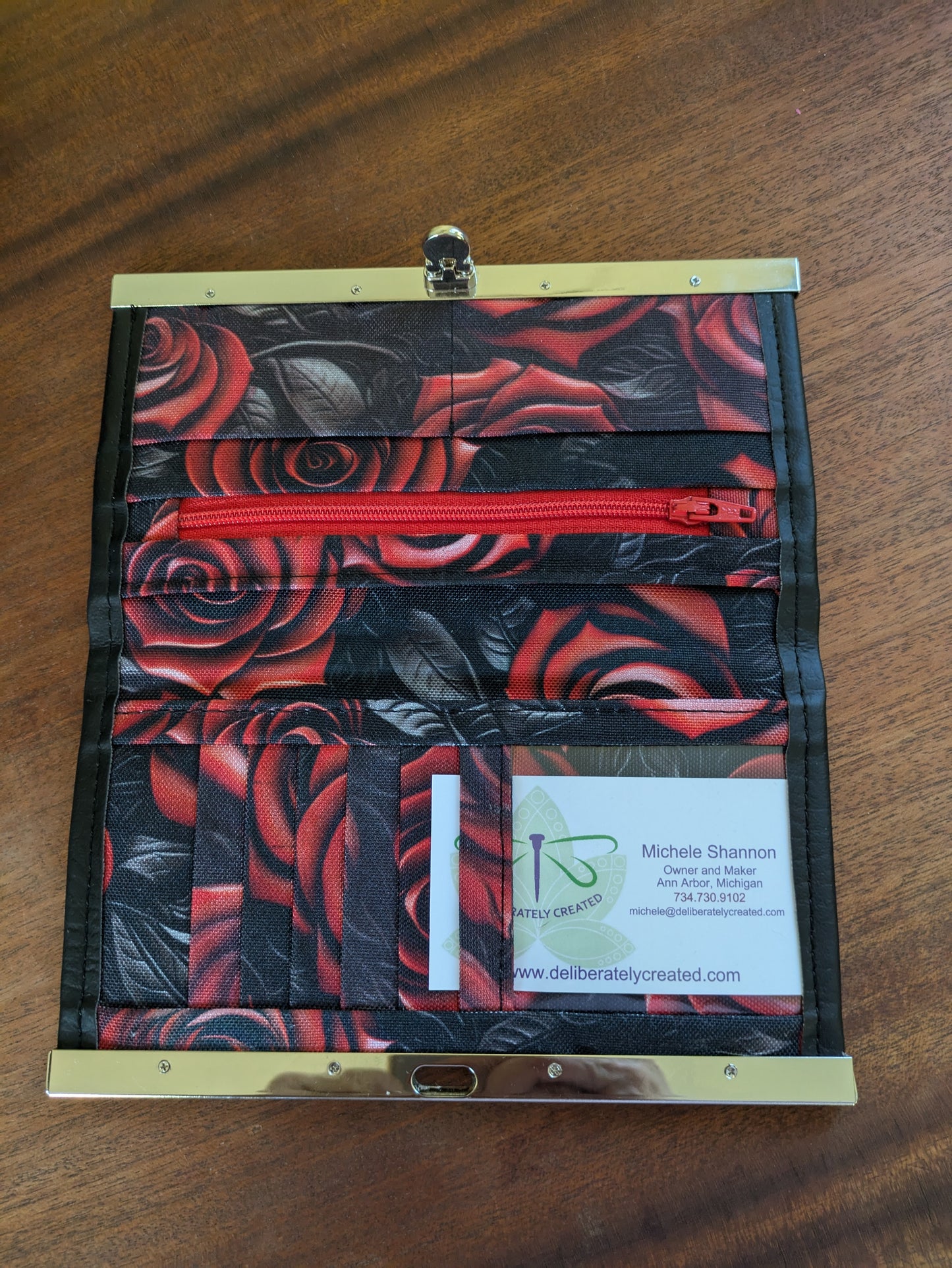 Clutch Wallet – Slim Handheld Wallet Purse with Card Slots & Pockets