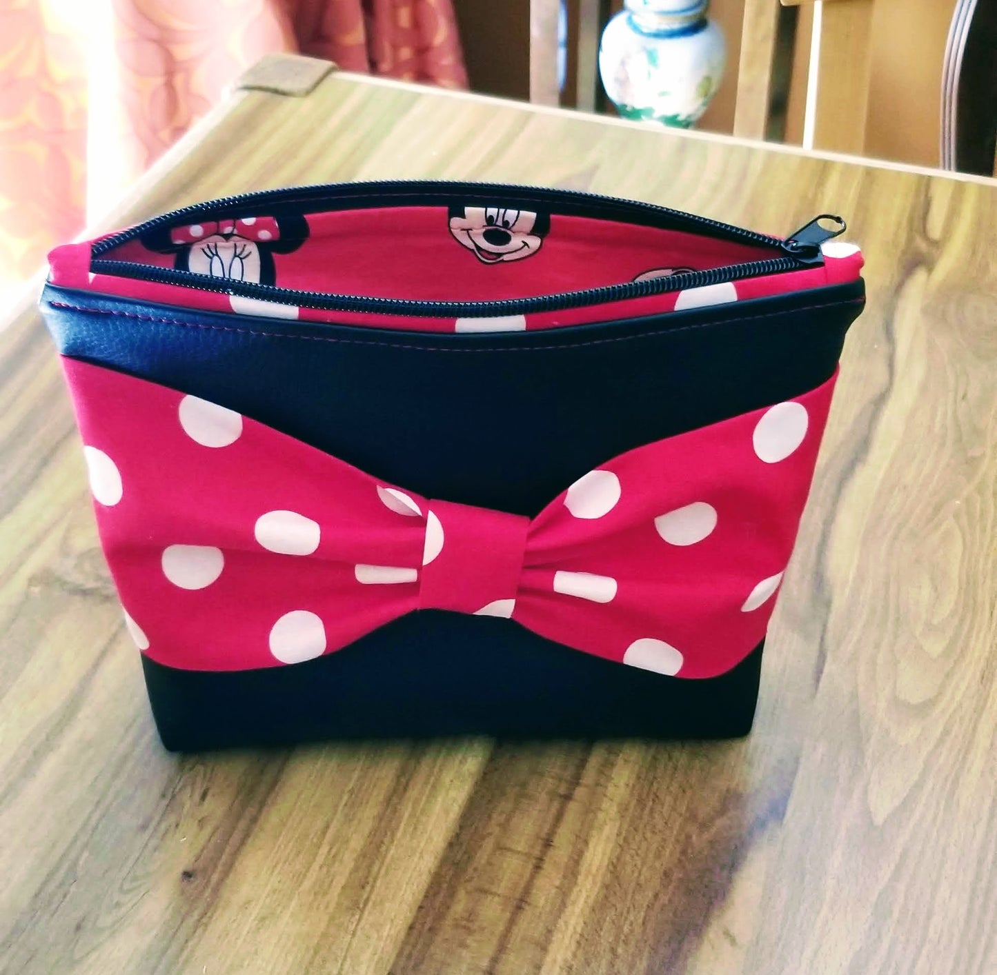 Betty Bow Clutch Bag – Small Evening Purse with Vintage Style