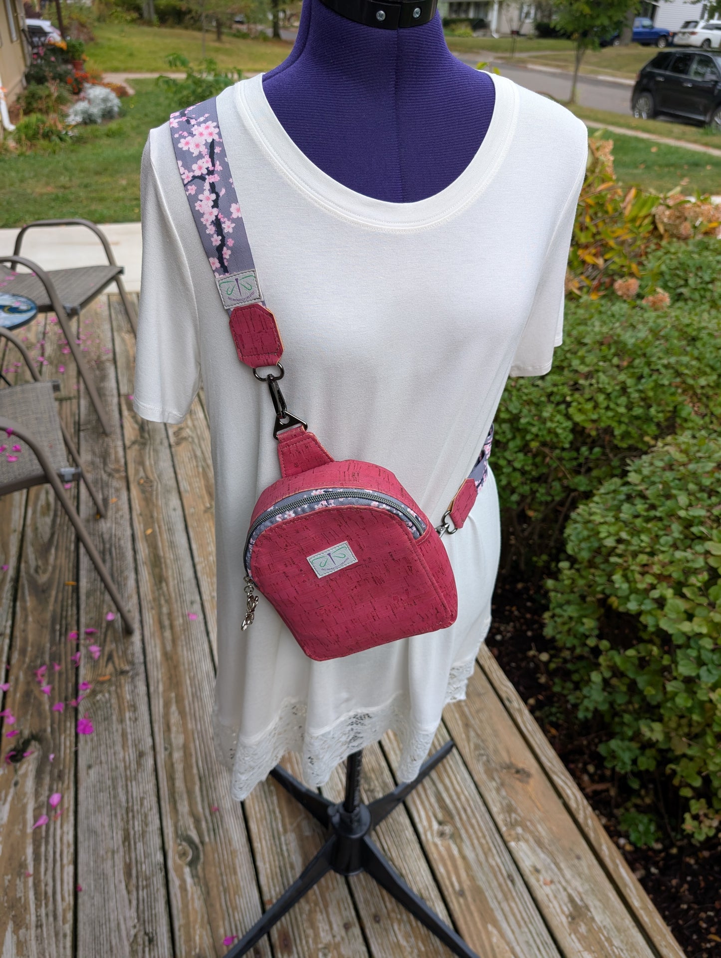 Mav Crossbody Sling Bag – Compact, Stylish, and Functional Sling Purse
